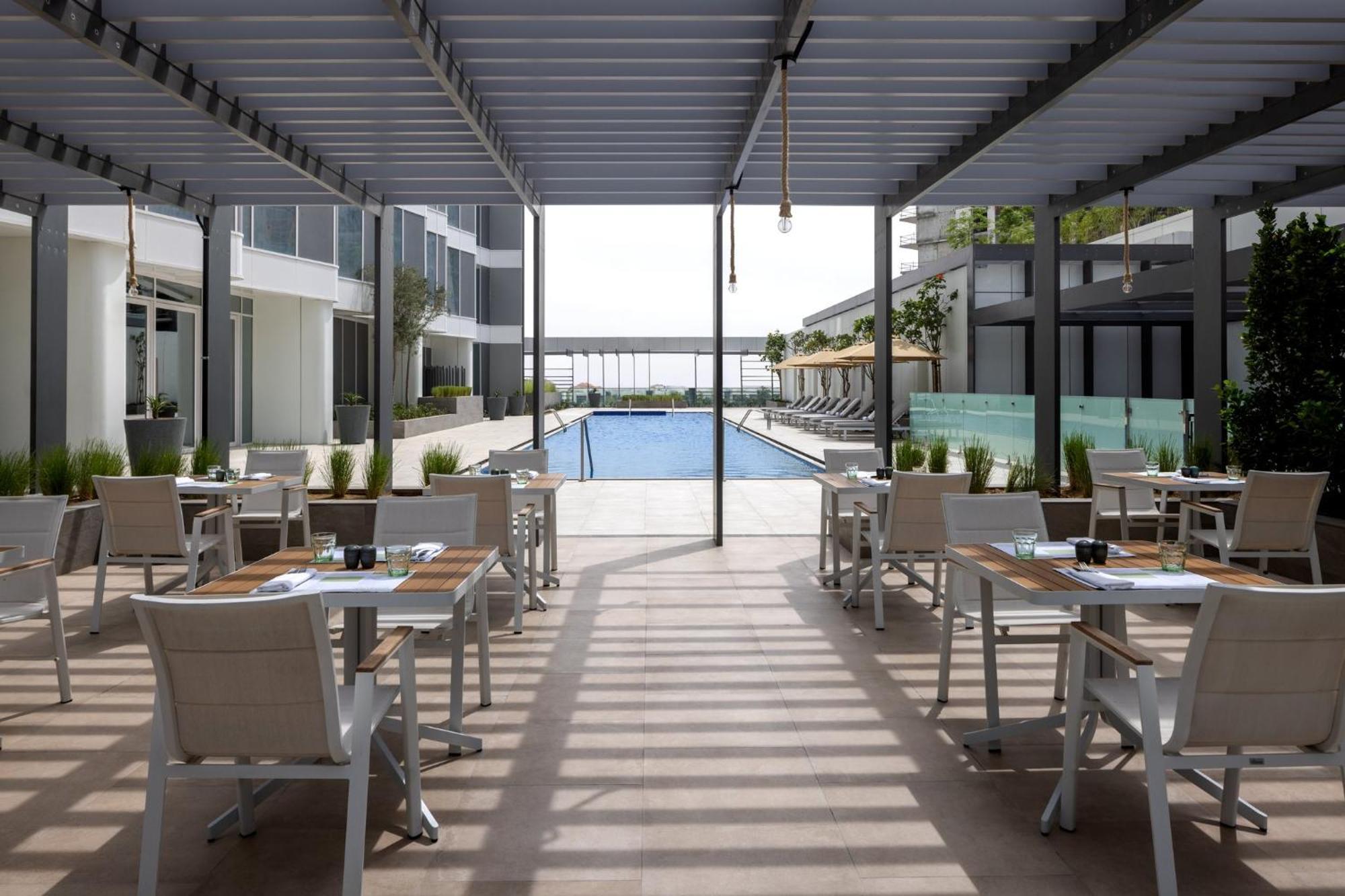 Staybridge Suites Dubai Business Bay By Ihg Extérieur photo