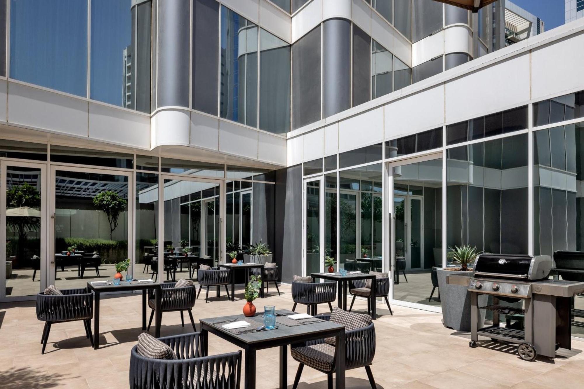 Staybridge Suites Dubai Business Bay By Ihg Extérieur photo